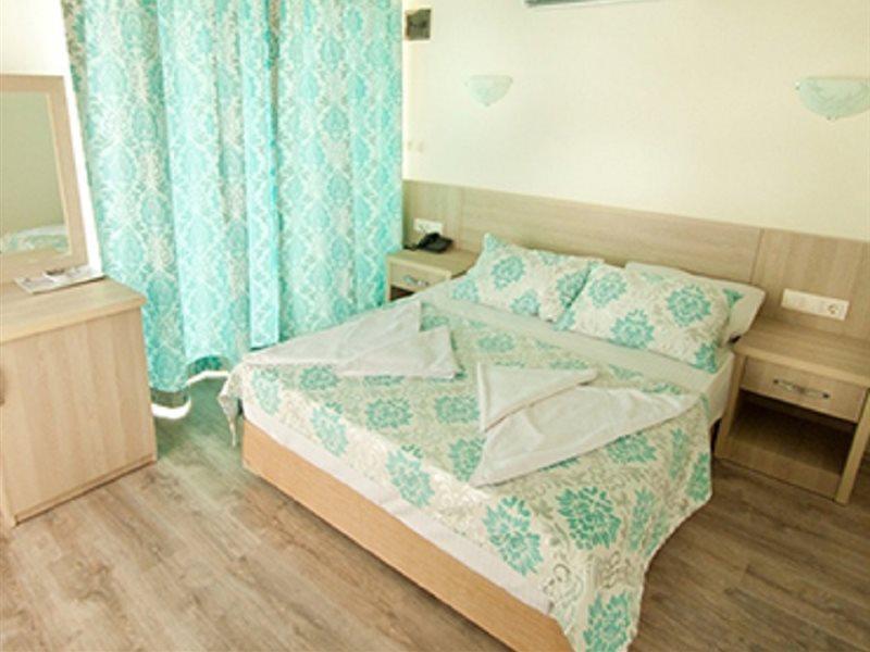 Flora Palm Resort Фетие Екстериор снимка