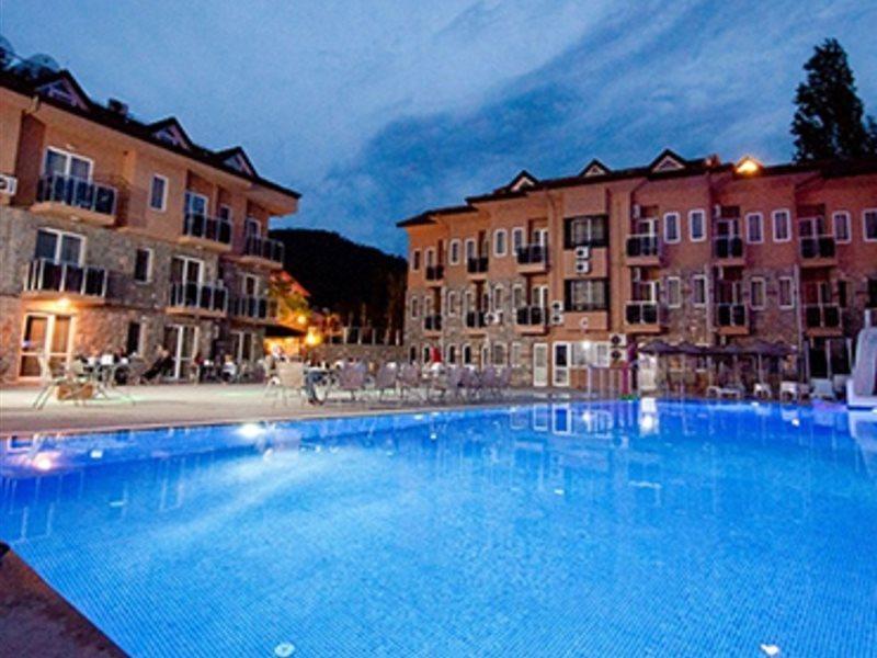 Flora Palm Resort Фетие Екстериор снимка