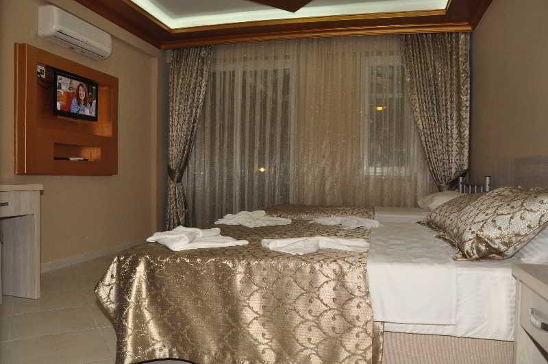 Flora Palm Resort Фетие Екстериор снимка
