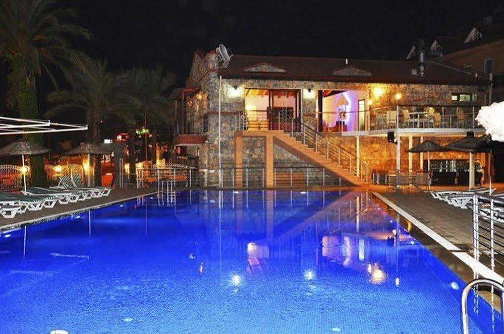 Flora Palm Resort Фетие Екстериор снимка