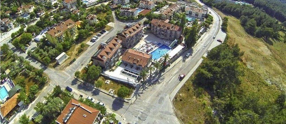Flora Palm Resort Фетие Екстериор снимка